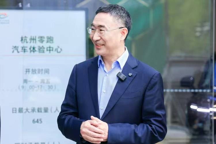 想在股市中轻松获利？量化交易软件自动买卖帮你实现梦想！